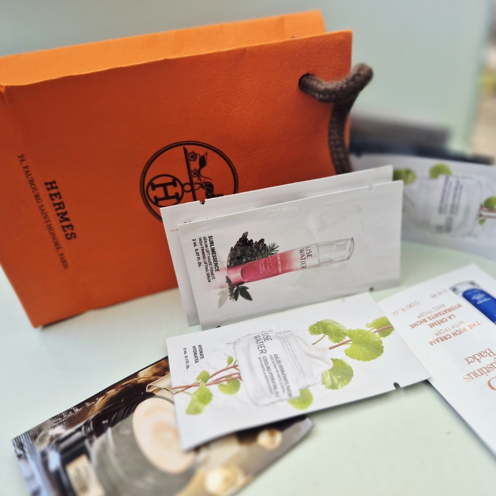Skincare Sample Set with Orange Bag - Picture 1 of 8